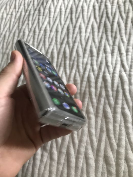 Продам Samsung Z Fold 3 5G