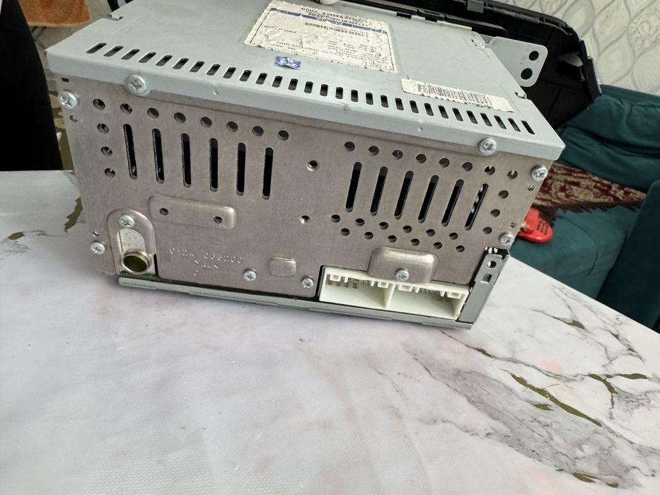 Продаю Магнитофон на Киа