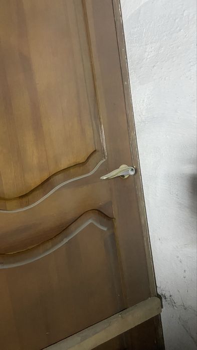 Продам двери межкомнатные