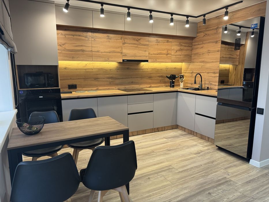 Сдается 2-х комнатная Евролюкс посуточно