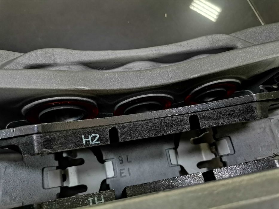 Нови Спирачни Апарати 6 Бут 400мм Audi A8 S8 Quattro 4N D5 4N0615105BJ