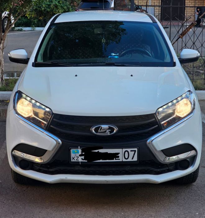 Продам автомобиль LADA XRAY