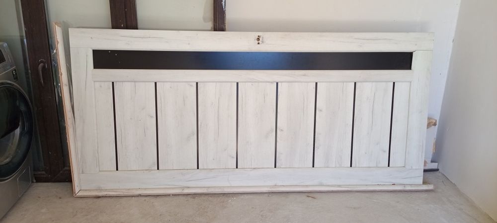 дверь продаётся тяжёлая крепкая