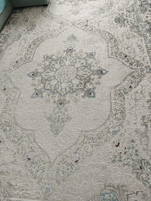 Кілем сатылады 300*600