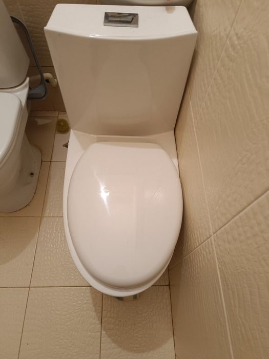 Продам унитаз керамика