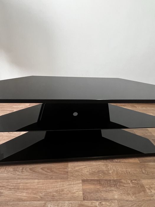 Подставка под телефизор