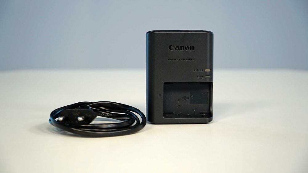 Canon EOS M50 Mark II + Обектив 15-45mm