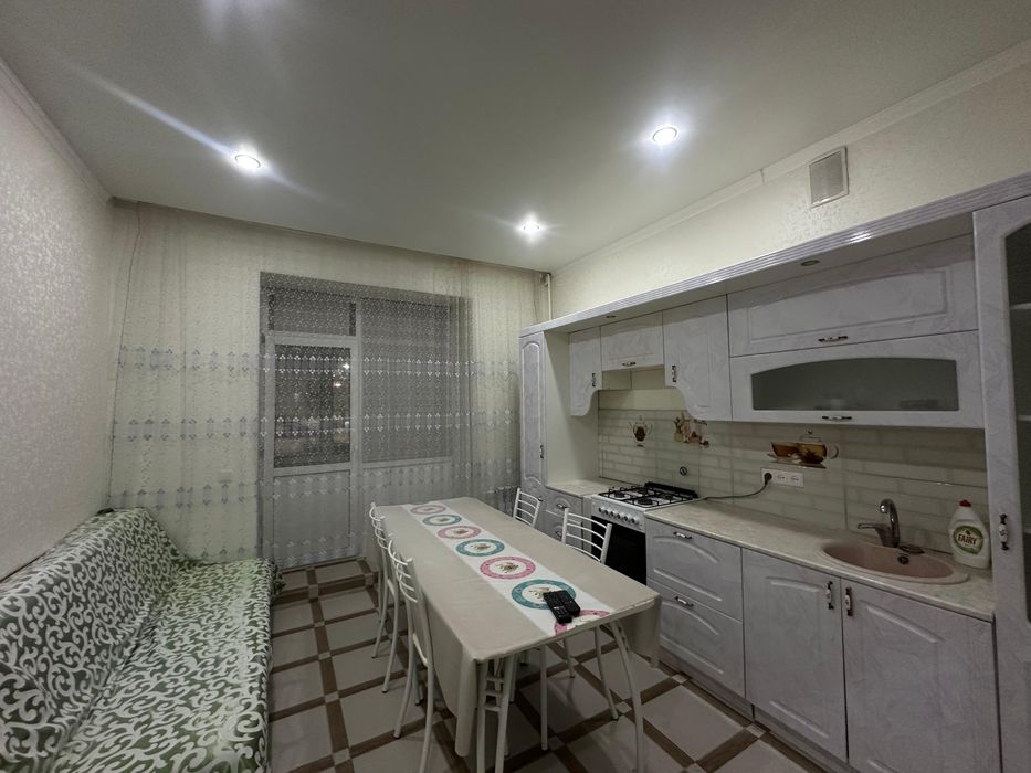 Монкеулы рядом Назель супермаркет