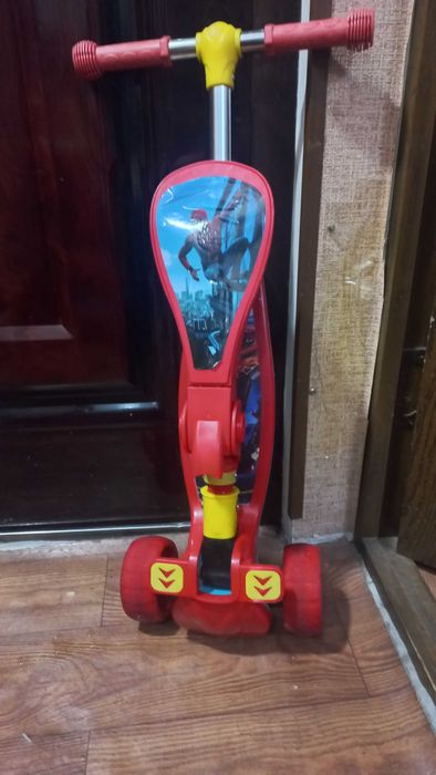 Продам детский самокат