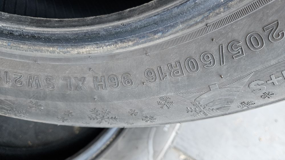 2бр гуми 205 60 16