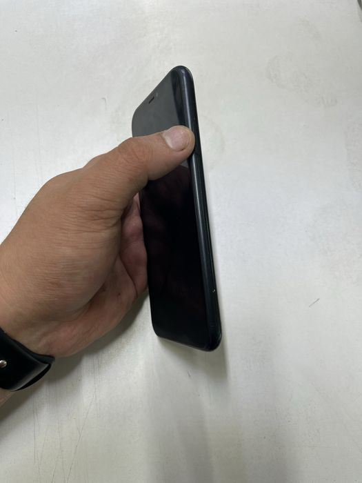 Iphone XR (64GB) в идеальном состояний