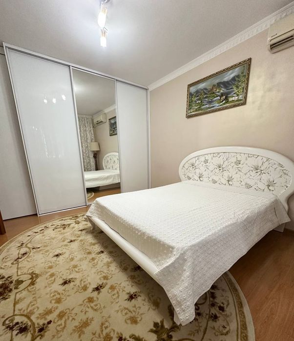Дава се под наем Тристаен апартамент в София, Дианабад - 90 кв.м за 648.21 € - Снимка #1
