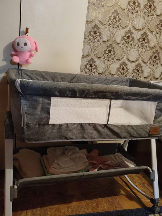 Кровать-манеж продам