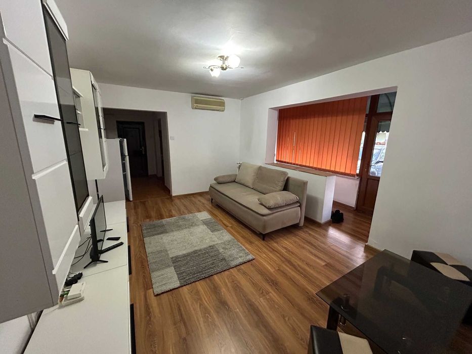 Inchiriez apartament 3 camere