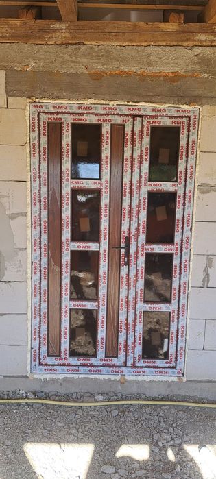 Vând geamuri și uși de termopan doar pe comandă