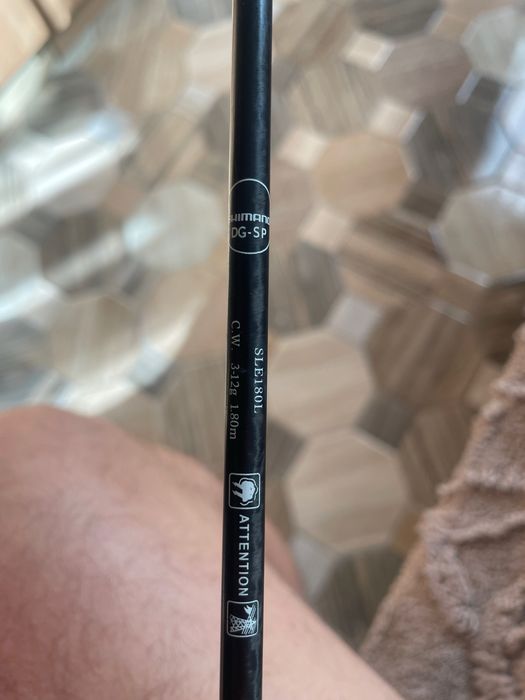 Vând lanseta spinning Shimano Lesath 3-12g 1,80m-schimburi