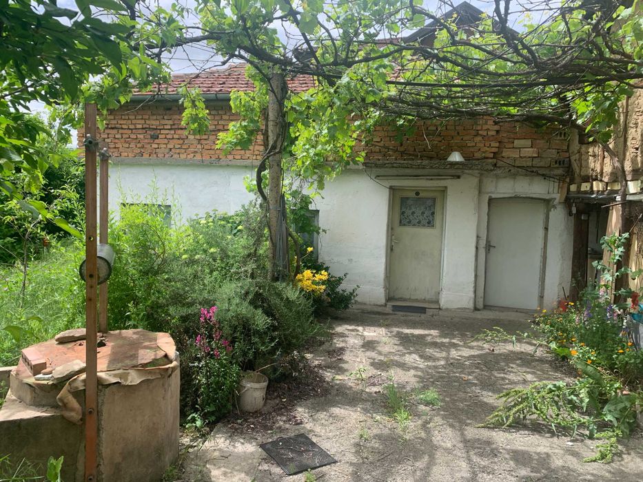 Продава се Къща в Карлово - 110 кв.м за 528 €/кв.м - Снимка #1