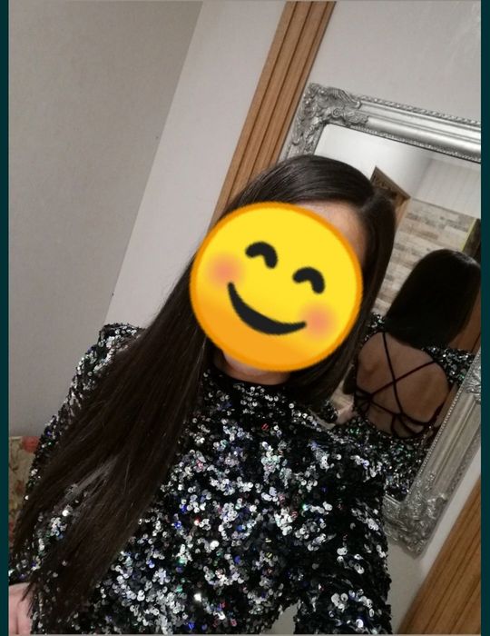 Рокля с пайети Bershka