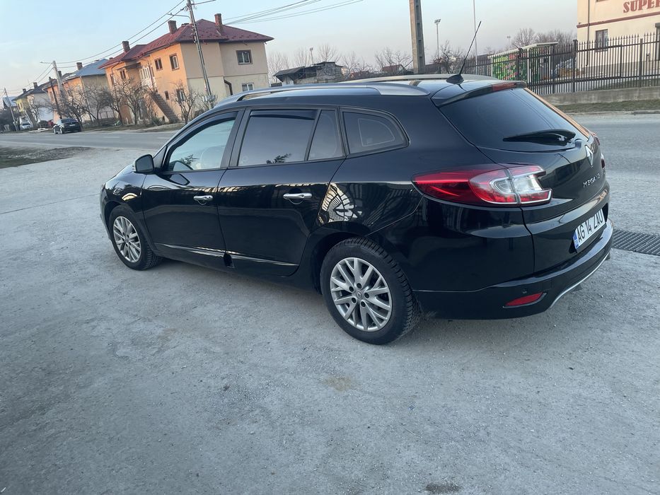 Vând renault megane 3
