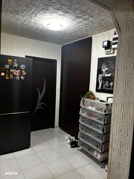 Vând apartament cu 3 camere și 2 băi în zona Militari – Gorjului.