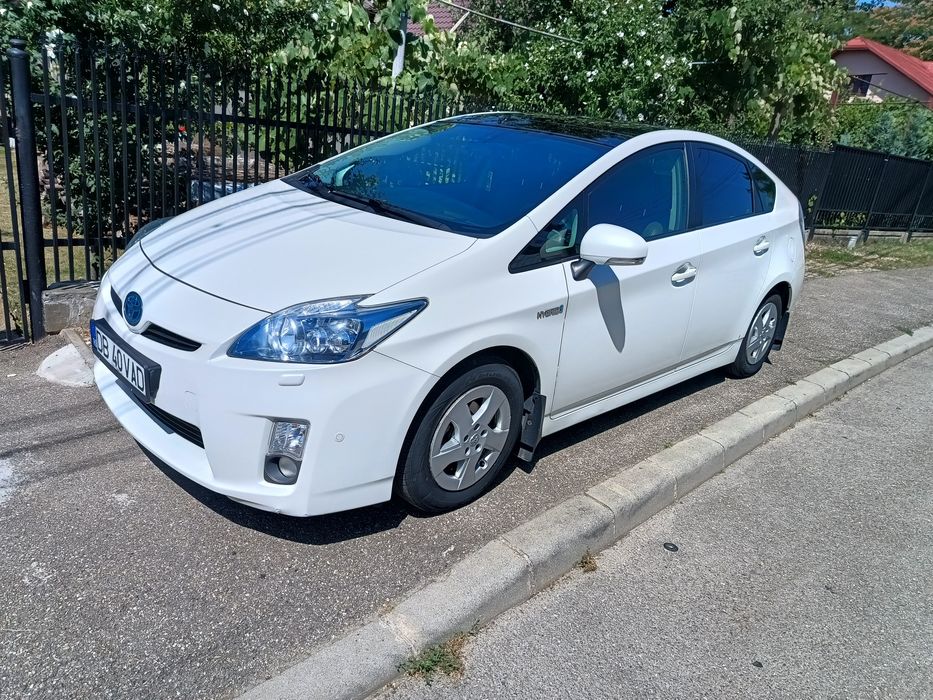 Toyota Prius 3 dotari full