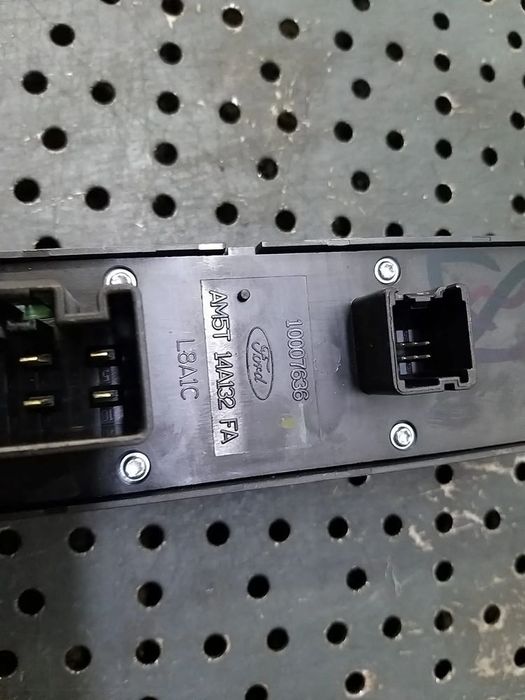 Bloc butoane geamuri oglinzi ford focus 3 cb8 am5t14a132fa