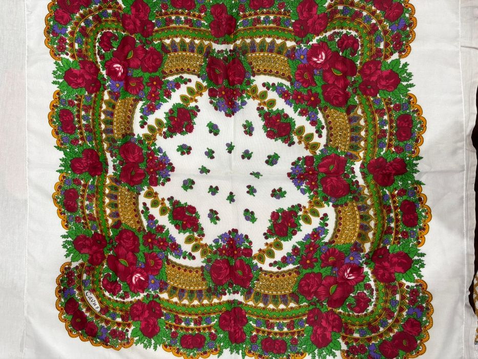 Продам женские платки