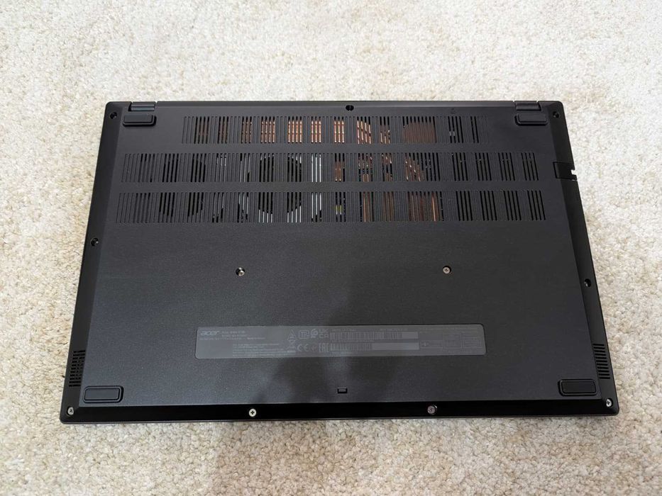 Laptop gaming Acer Nitro Core 9 270H 16GB RAM RTX 5070 1TB SSD 180Hz