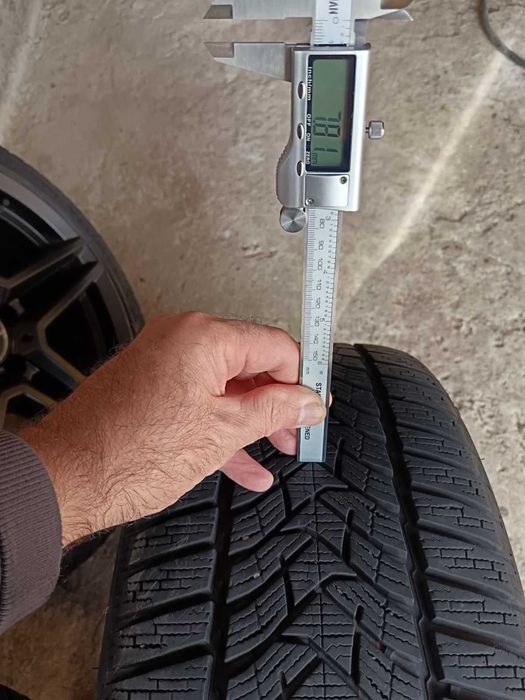 Зимни гуми 225/40/18