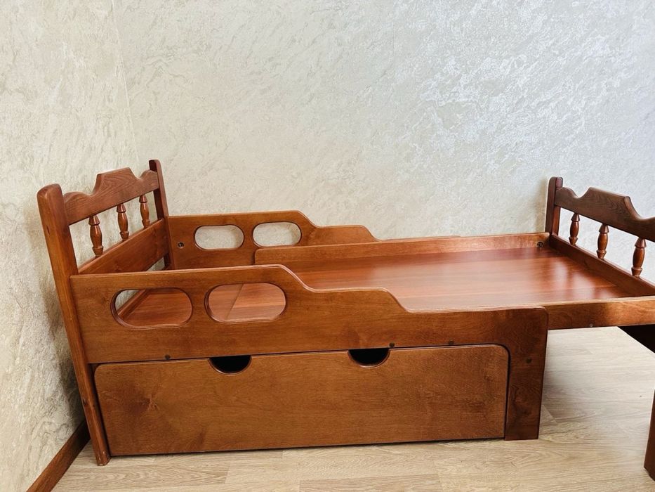 Продам детскую кровать