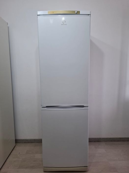 Хододильник Indesit