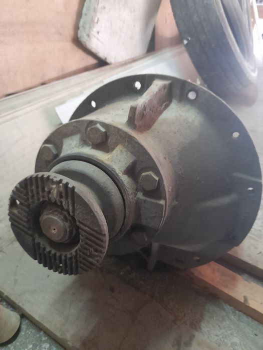 Продам редуктор на Volvo flc