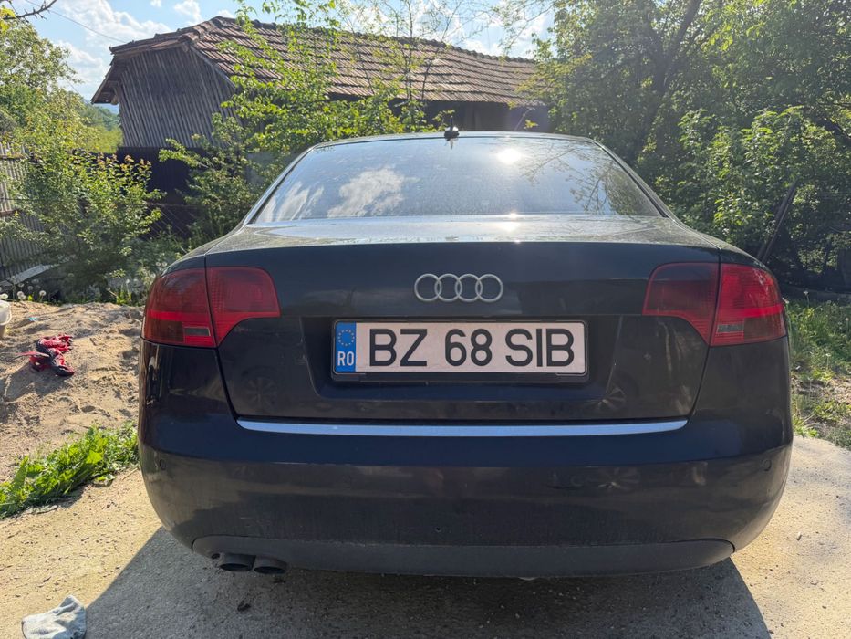 AUDI A4 B7 2.0 D
