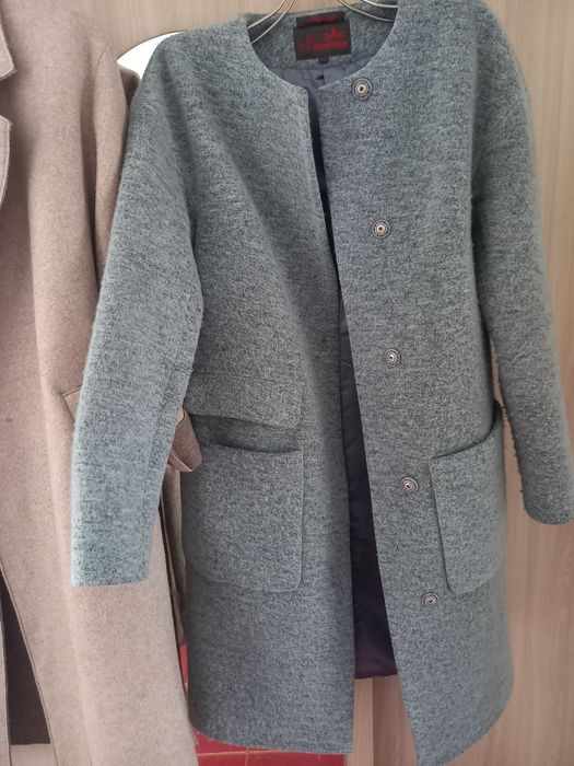 Продам пальто 2 вида