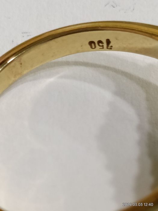 Vind inel din aur 18kt cu smarald si diamante