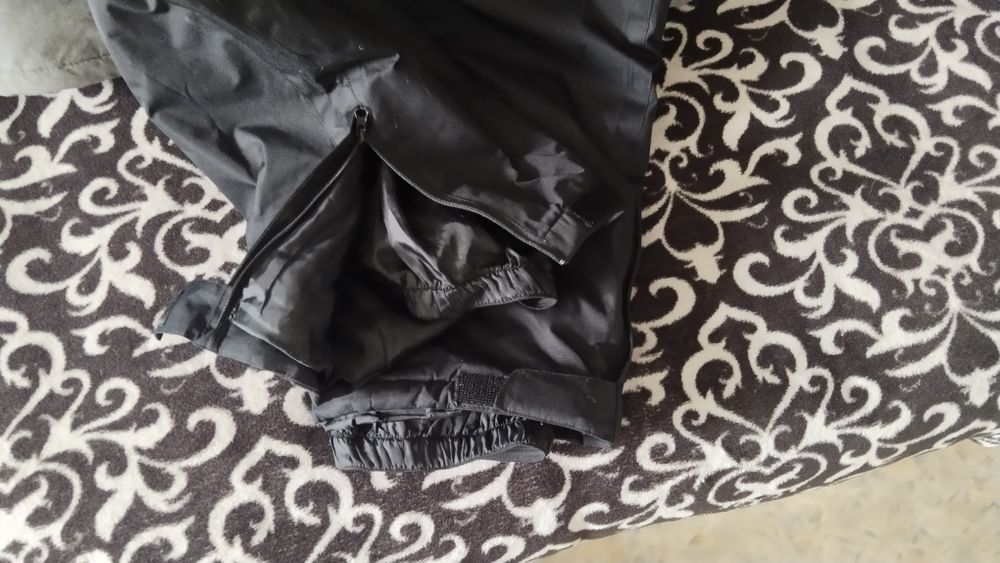 Зимний костюм.  .