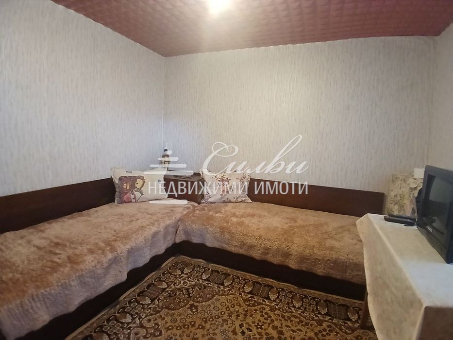 Двуетажна тухлена вила - местност ЧАШКА