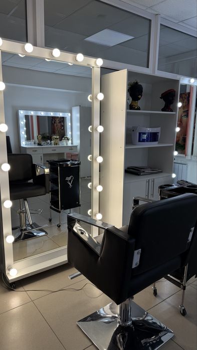 Продам мебель для парикмахера