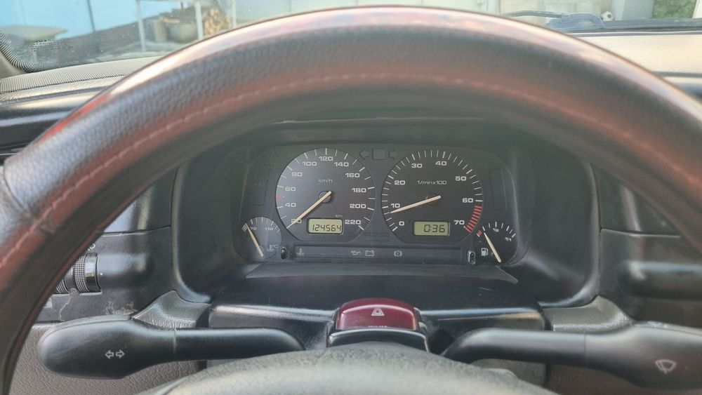 Продам машину Volkswagen vento