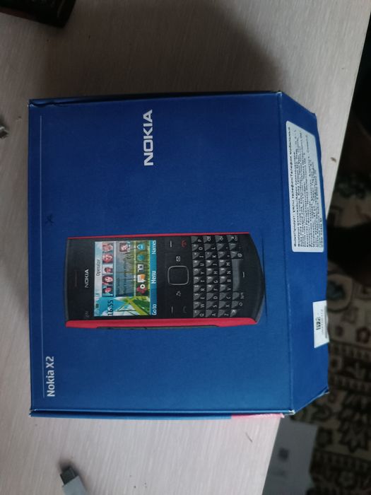 Нокия х2 с документами.