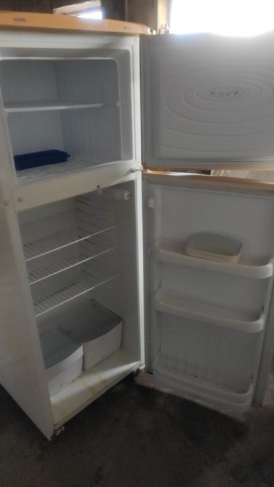 Продам холодильник