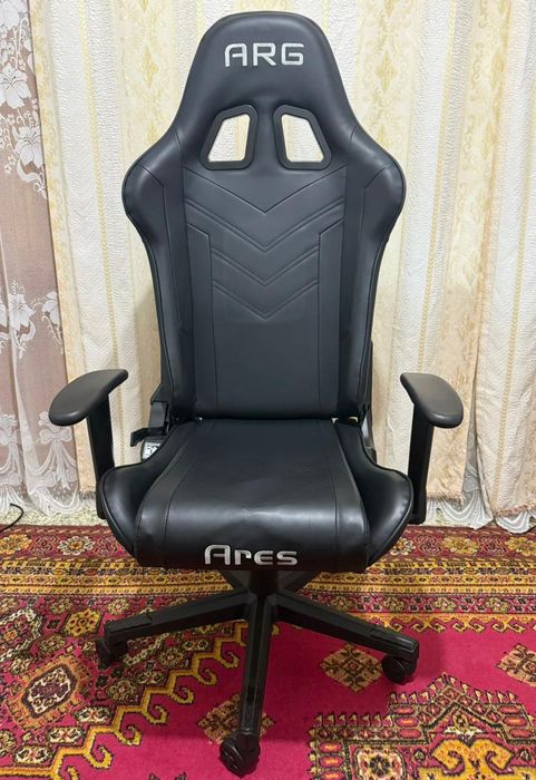 Продам игровое кресло