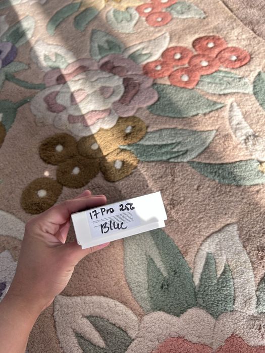 Iphone 17 pro новая