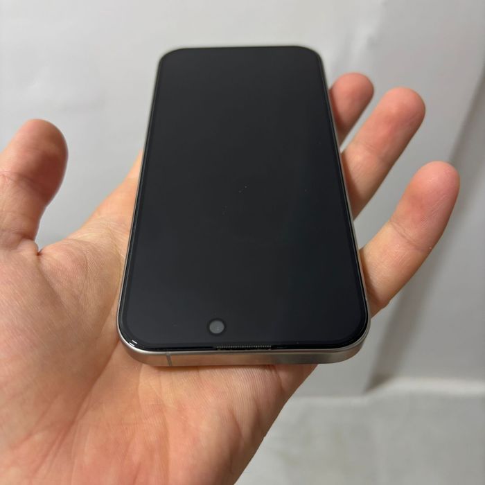 Iphone 15про серый титан