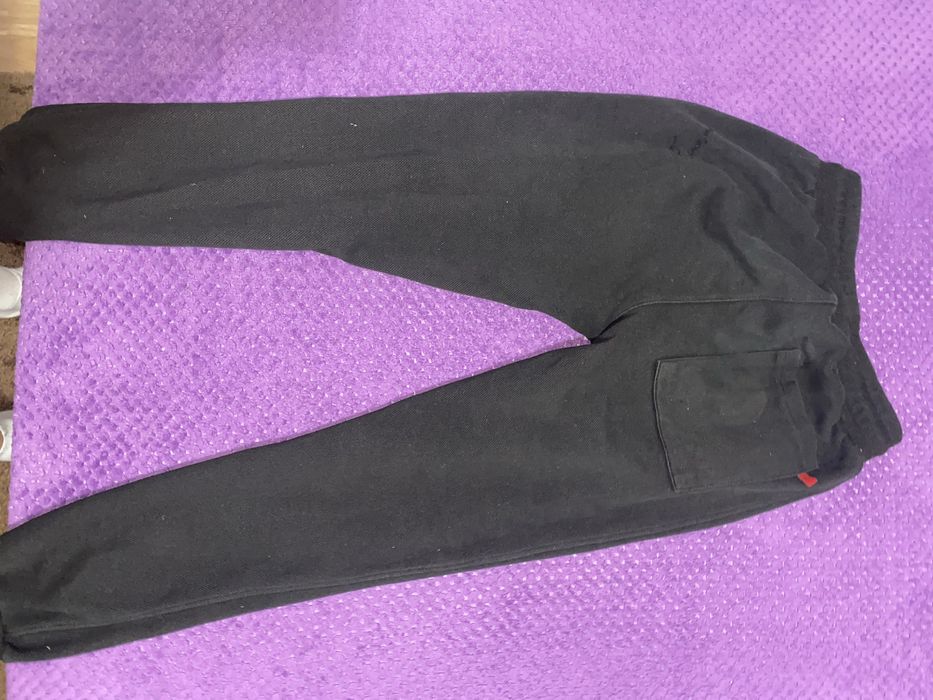 trening hugo,in stare buna si original verificare prin QR marimea S