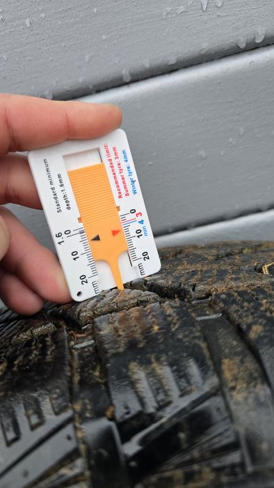 4бр Джанти със зимни гуми 4х100 Рено Renault 15ки 15 цола