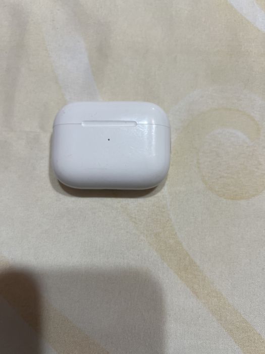 Vând căști Apple Pro 2 utilizate!