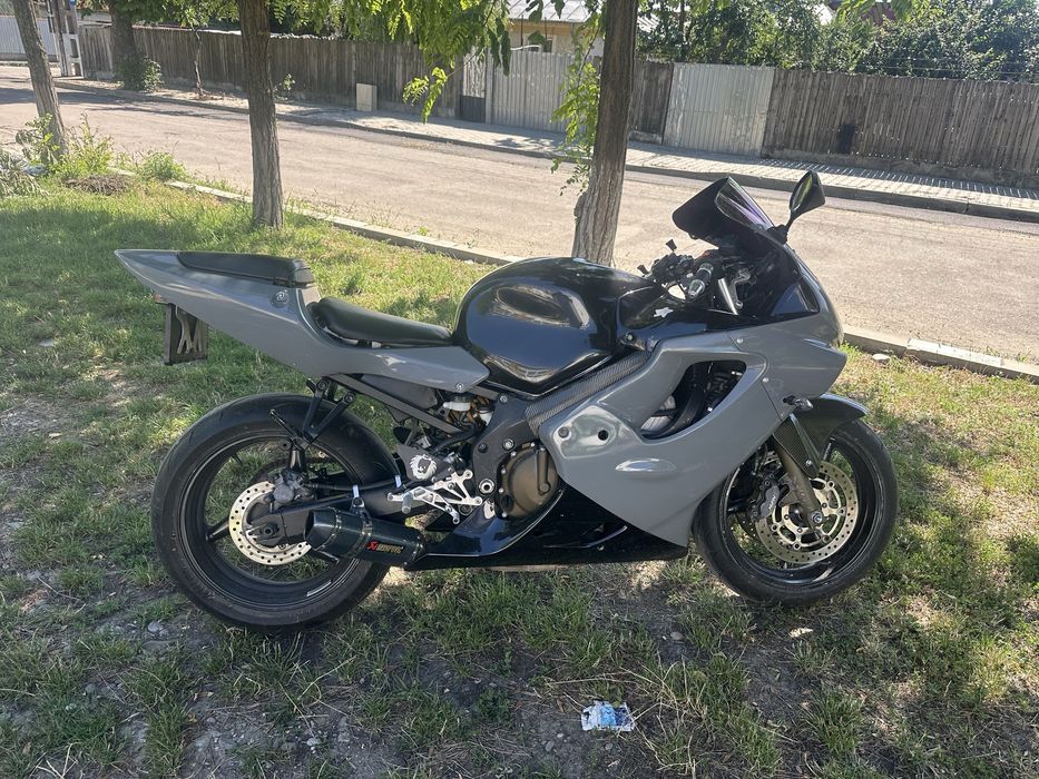 HONDA CBR 600 F4 2004
