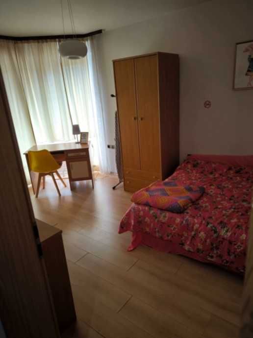 Дава се под наем Тристаен апартамент в София, Красно село - 95 кв.м за 846.6 € - Снимка #6