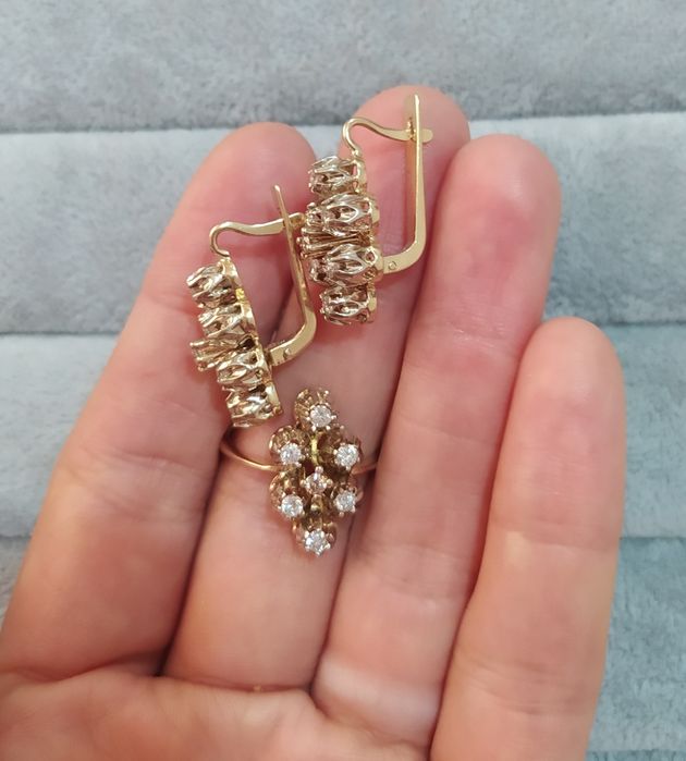 Золотой комплект бриллиантом 750пр